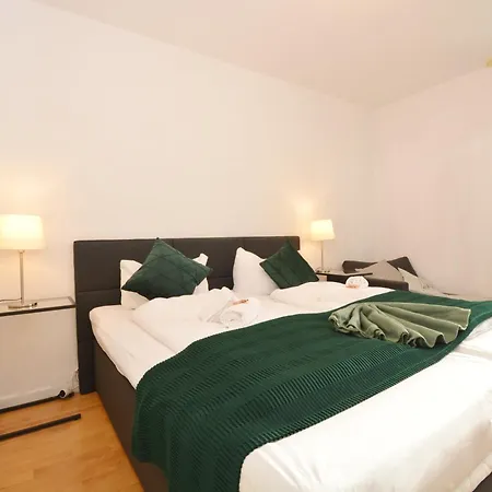 Bamberg 04 - Fuer Firmen Apartamento Hallstadt
